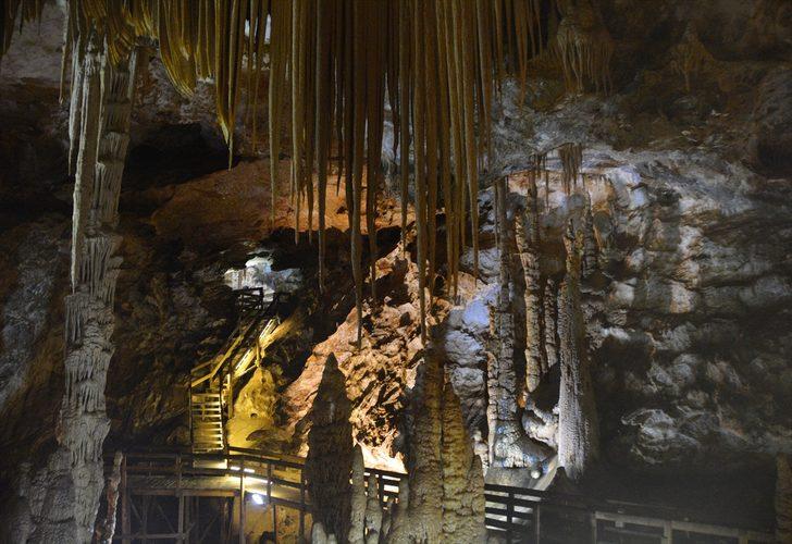 Gümüşhane'deki Karaca Mağarası'nda ziyaretçi sayısı 120 bini geçti G2