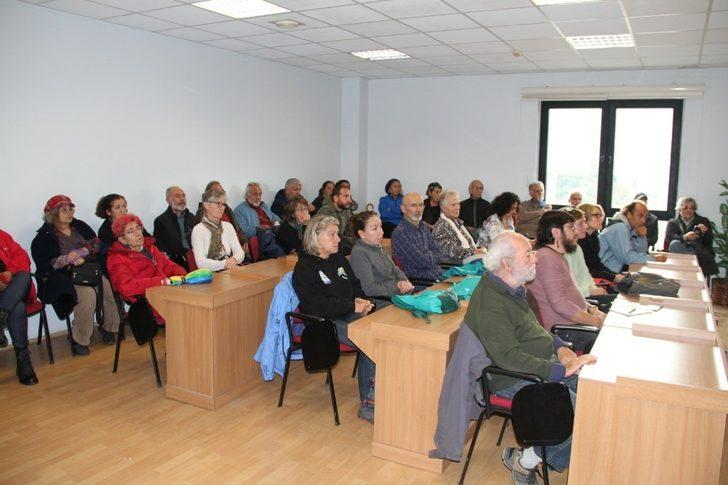 Datça’da belediye ve STK’la yıkılan kaymakamlık binasının yerini görüştü G2