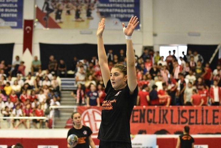 Kadın Hentbol takımında gençlik başarısı G2