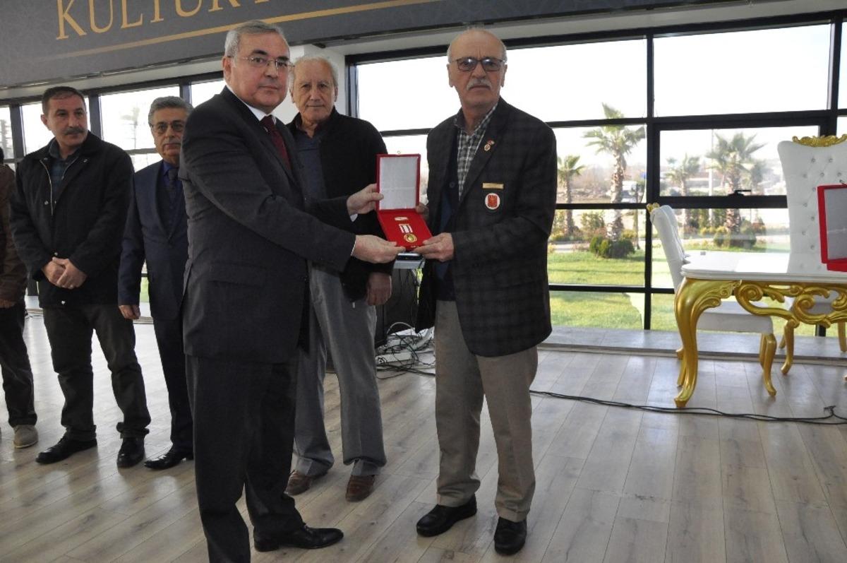 Kandıralı Kıbrıs gazilerine &ouml;v&uuml;n&ccedil; madalyası tevcih edildi
