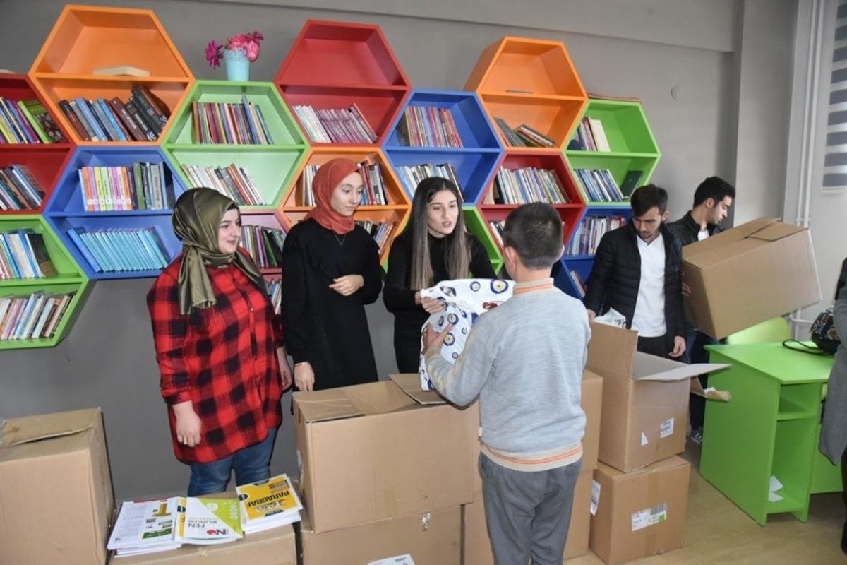 &lsquo;Dost Eller&rsquo; projesi Hakkaniyeli &ccedil;ocukların y&uuml;z&uuml;n&uuml; g&uuml;ld&uuml;rd&uuml;