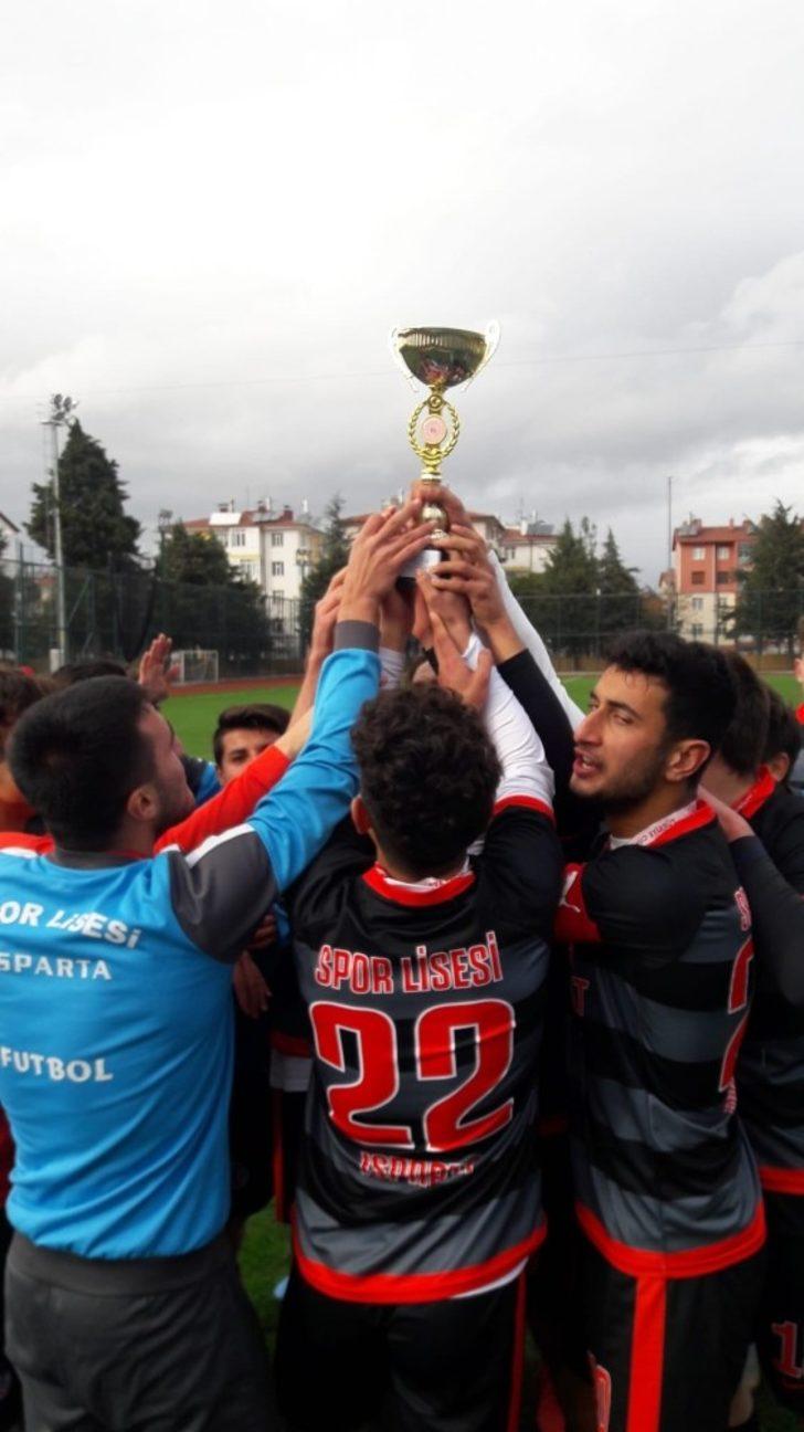 Isparta Spor Lisesi gol yemeden şampiyon oldu G3
