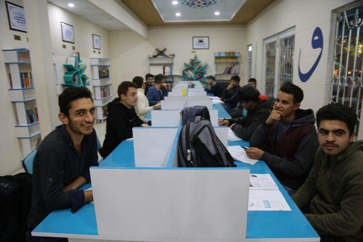 Kuş, sınavlara hazırlanan gençlerle bir araya geldi G3