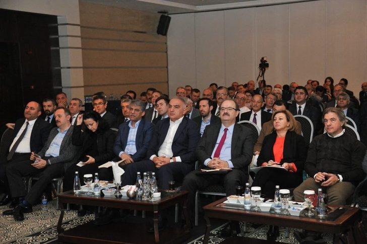 Bakan Ersoy İl Müdürleri Koordinasyon Toplantısına katıldı G3