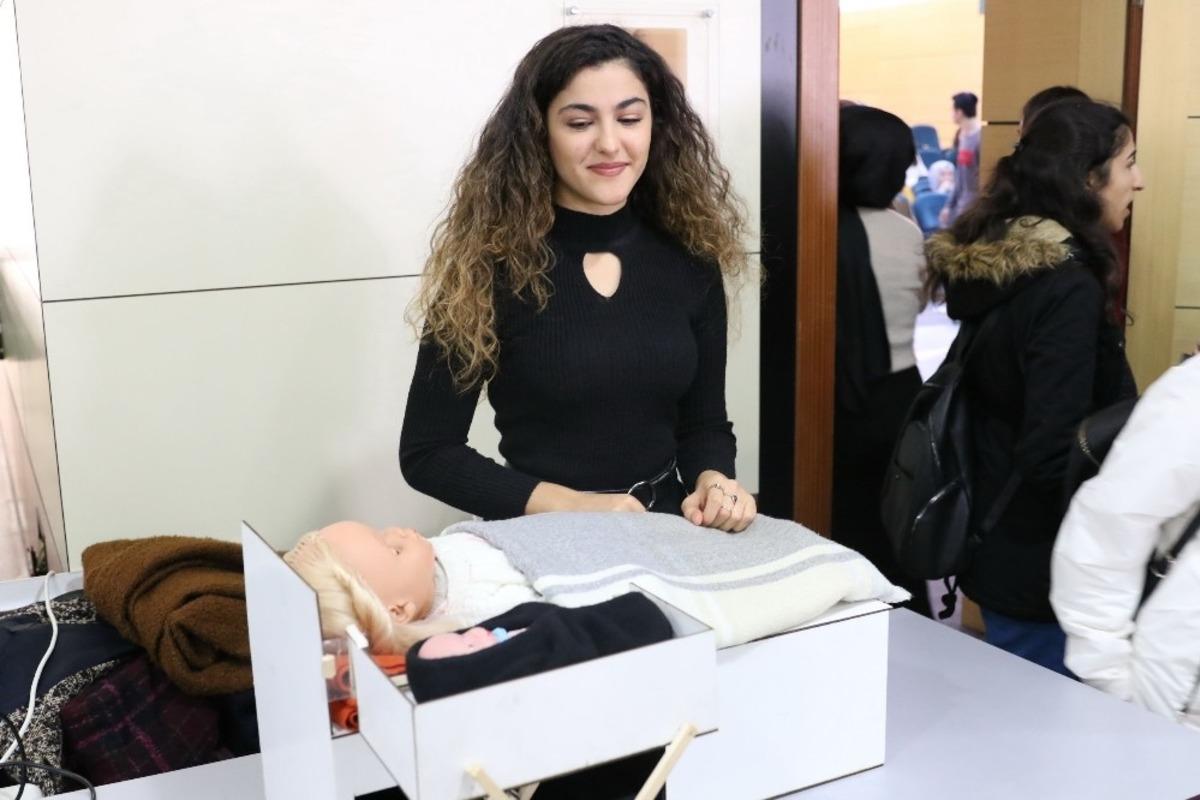 SA&Uuml;&rsquo;de &lsquo;3. Hemşirelikte İnovatif &Uuml;r&uuml;n Geliştirme&rsquo; sergisi d&uuml;zenlendi