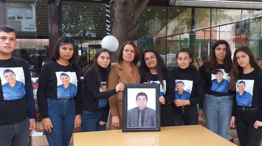 &Ouml;demiş&rsquo;te g&ouml;revi başında &ouml;ld&uuml;r&uuml;len okul m&uuml;d&uuml;r&uuml;ne anma