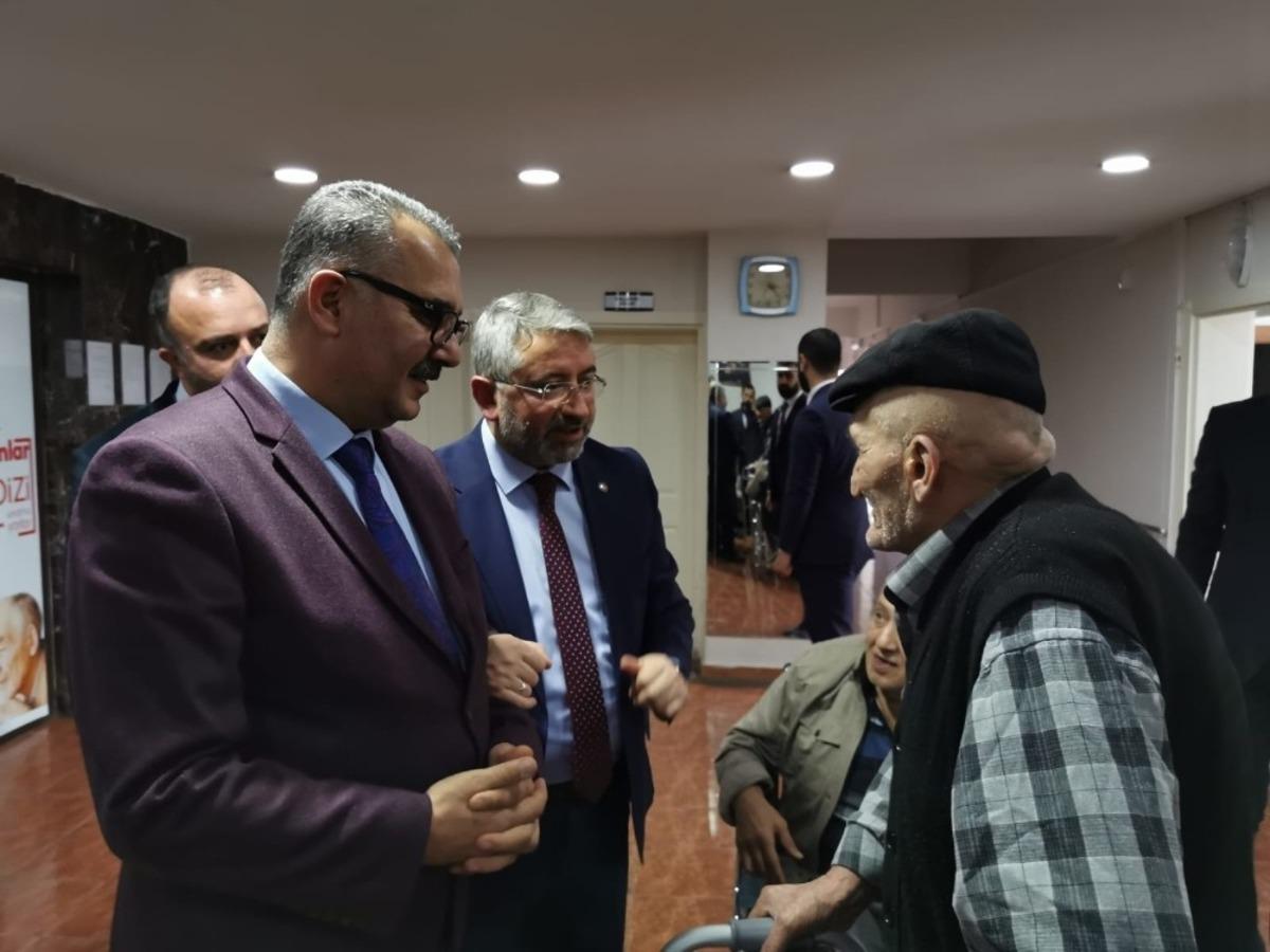 AK Parti&rsquo;den ulu &ccedil;ınarlara ziyaret