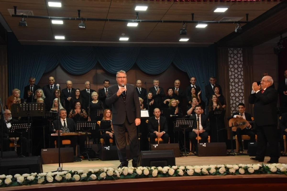 Yunusemre TSM Korusundan muhteşem konser