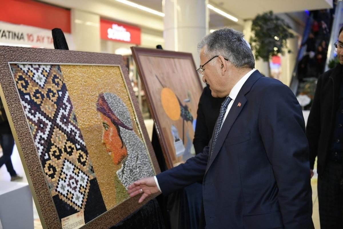 Başkan B&uuml;y&uuml;kkılı&ccedil;, Bereket Sergisi&rsquo;nde