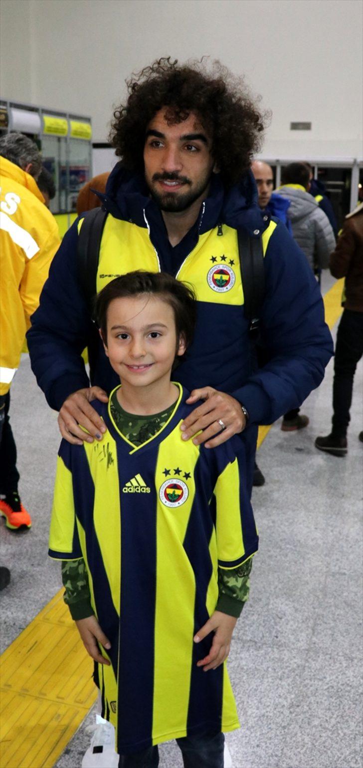 Fenerbahçe kafilesi Sivas'a geldi G5