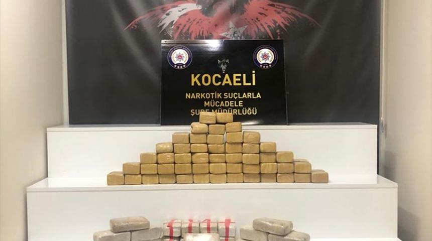 GÜNCELLEME - Kocaeli'de aracında 35 kilo 785 gram eroin ele geçirilen şüpheli tutuklandı