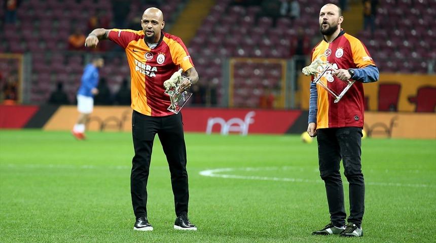Felipe Melo ve  Tomas Ujfalusi'ye plaket verildi!