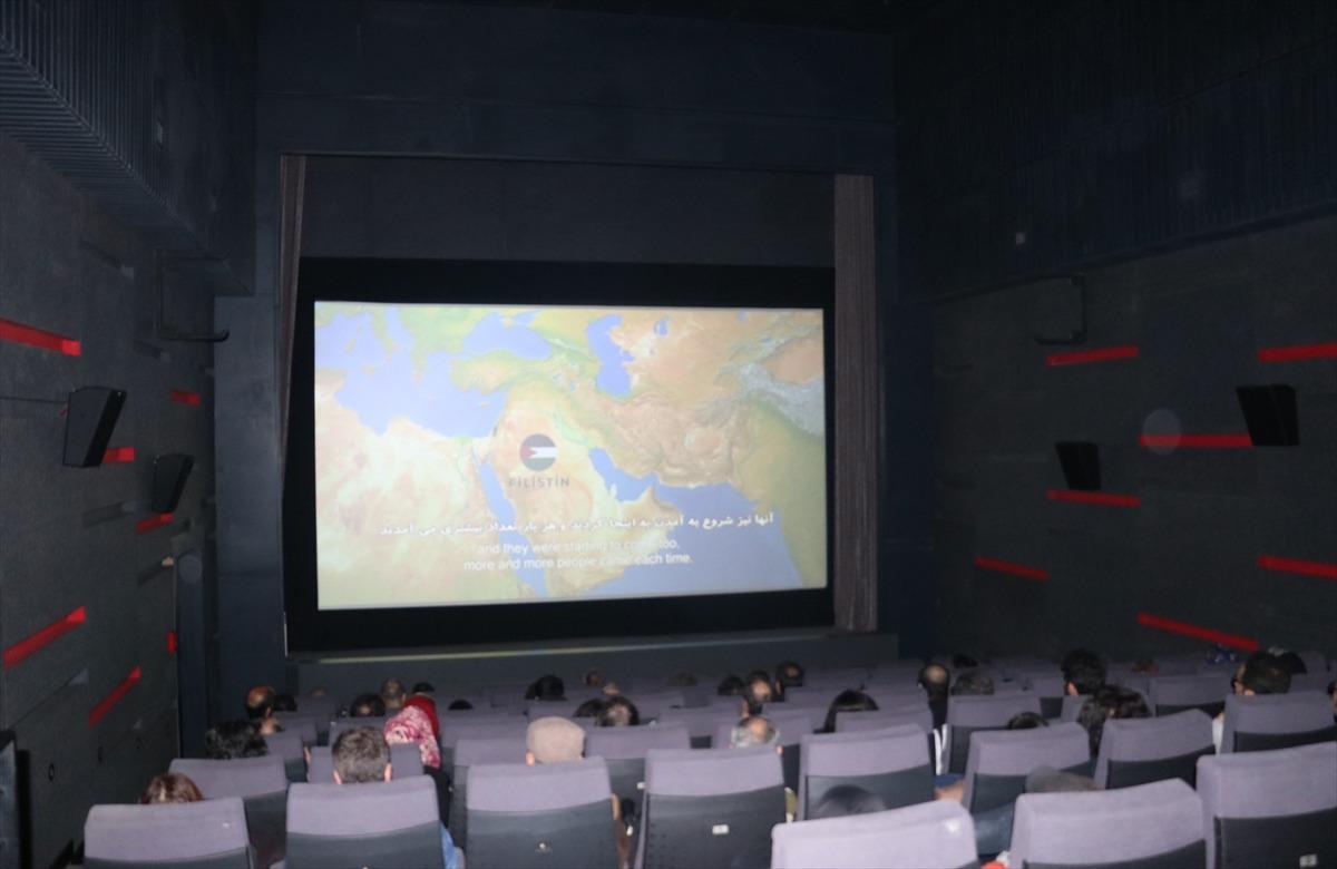 T&uuml;rk y&ouml;netmenlerin Filistin belgeseline Tahran'da yoğun ilgi