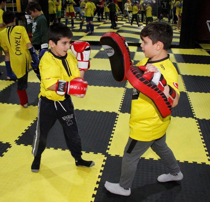 Düğün salonundan şampiyonluğa uzandılar G3