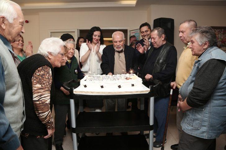 Huzurevinde şenlik var G4