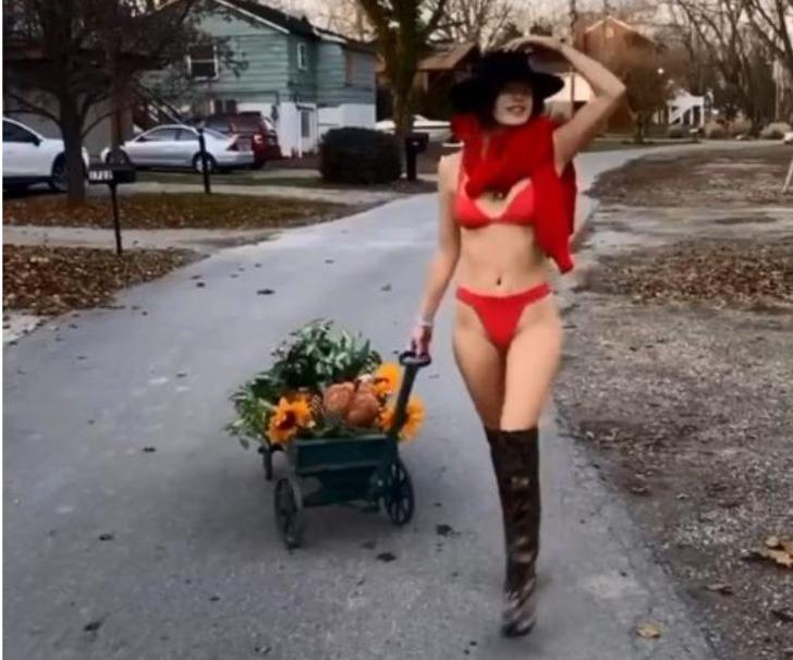 Bella Thorne'dan jartiyerli 2020 paylaşımı!  G2