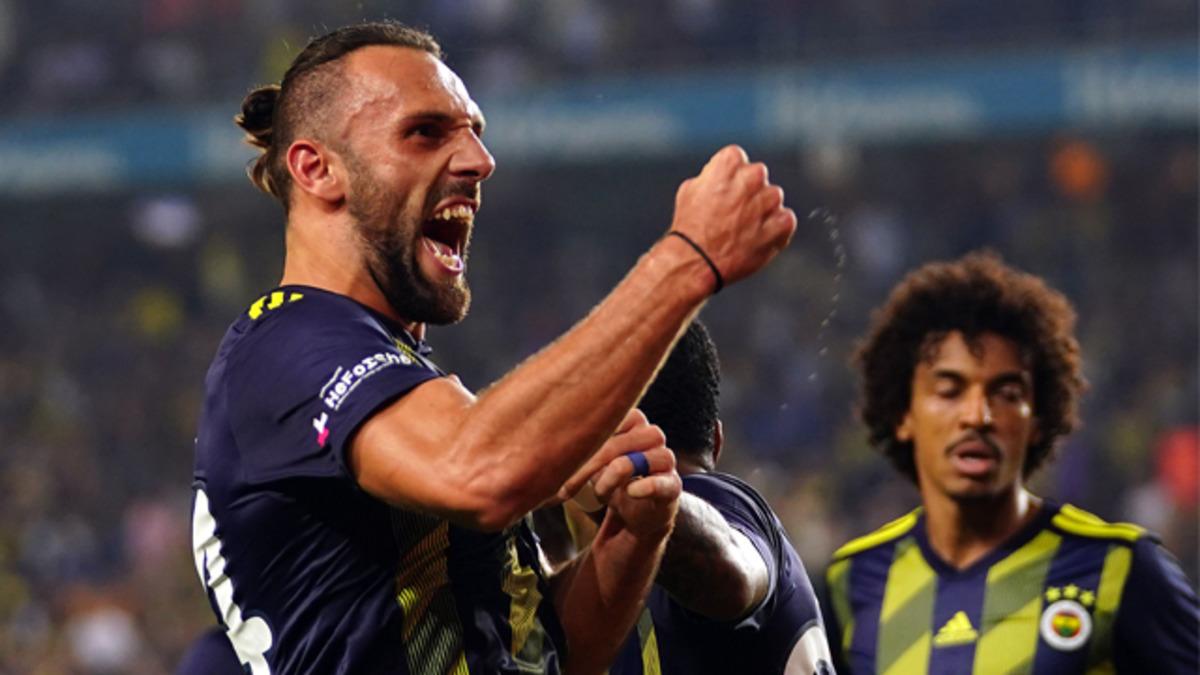 Fenerbah&ccedil;e'de Beşiktaş derbisi &ouml;ncesi Vedat Muriqi tehlikesi