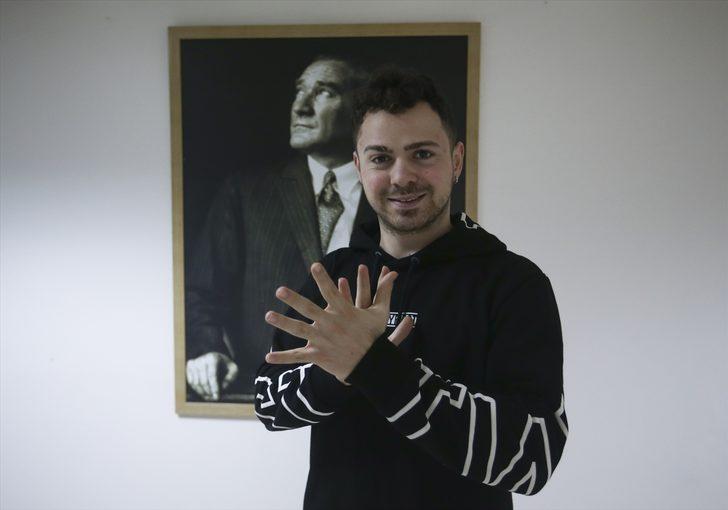 Türkiye'nin ilk sağır işaret dili tercümanı olacak G4