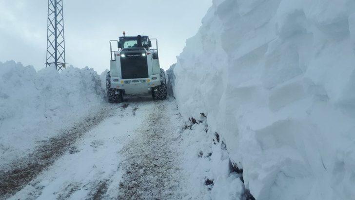 Yüksekova’da karla mücadele çalışması G2