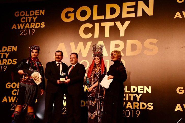 Karesi Belediyesi’ne Golden City Awards ödülü G1