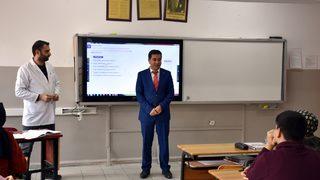 Okul müdürünün velilere gönderdiği nazik mesaj ses getirdi