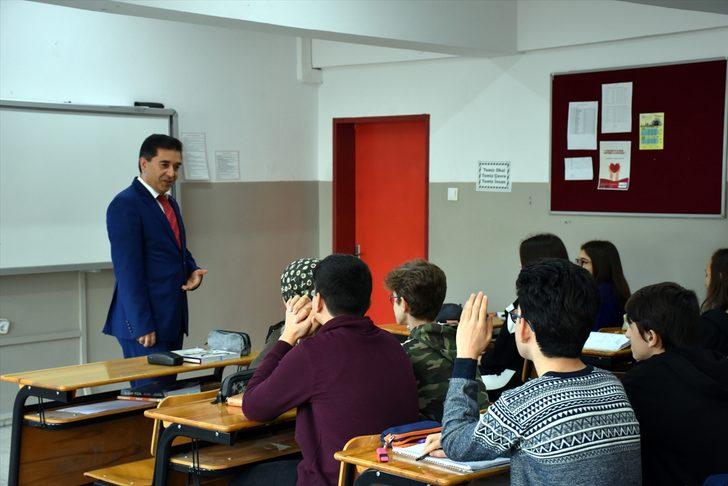 Okul müdürünün velilere gönderdiği "nazik mesaj" ses getirdi G3