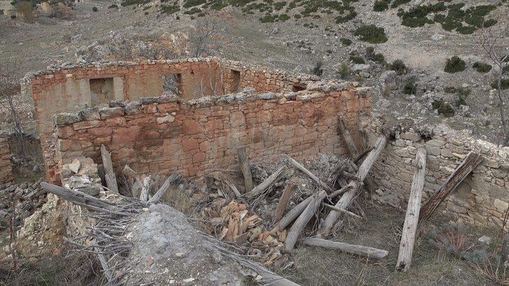 Bir bir köylerini terk ettiler! Sadece onlar kaldı G4