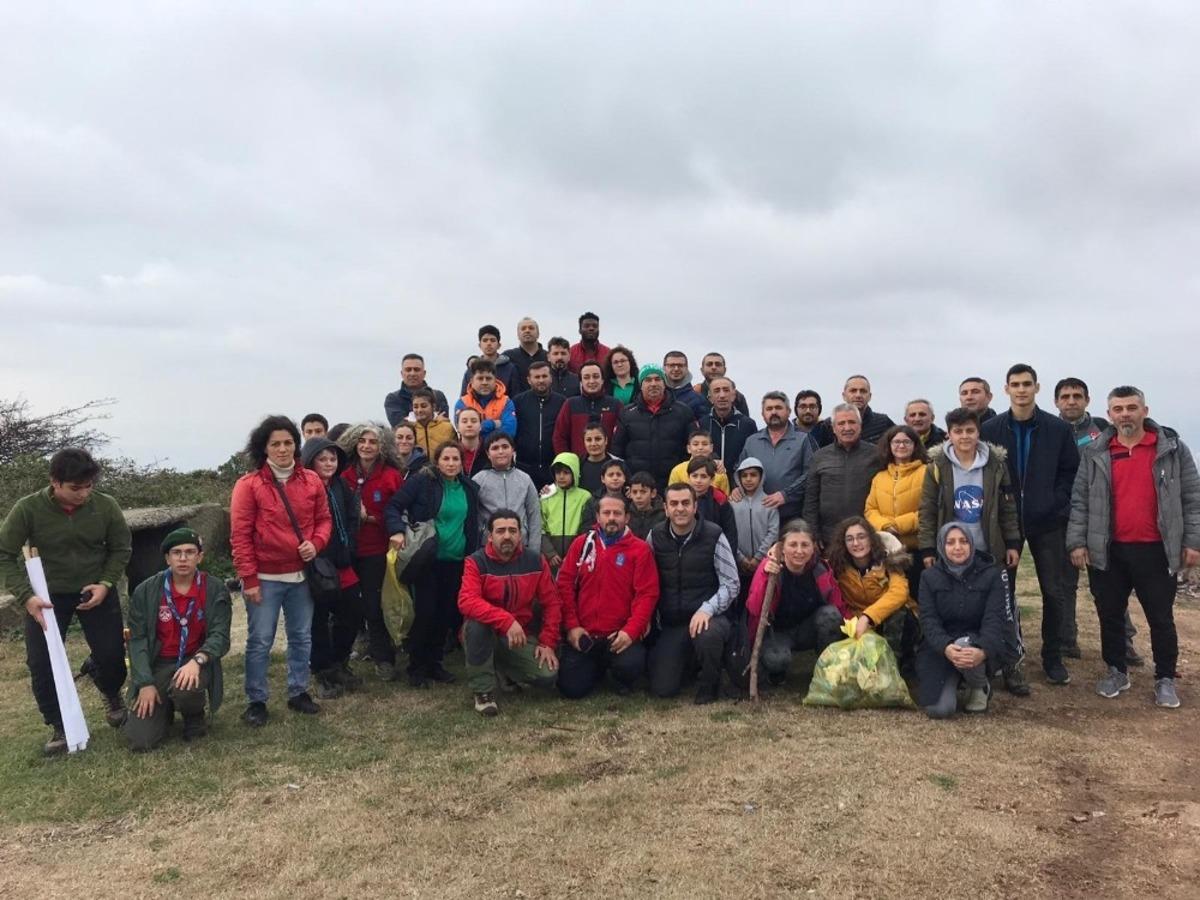 &Ccedil;&ouml;p toplamak i&ccedil;in dağları bayırları aştılar