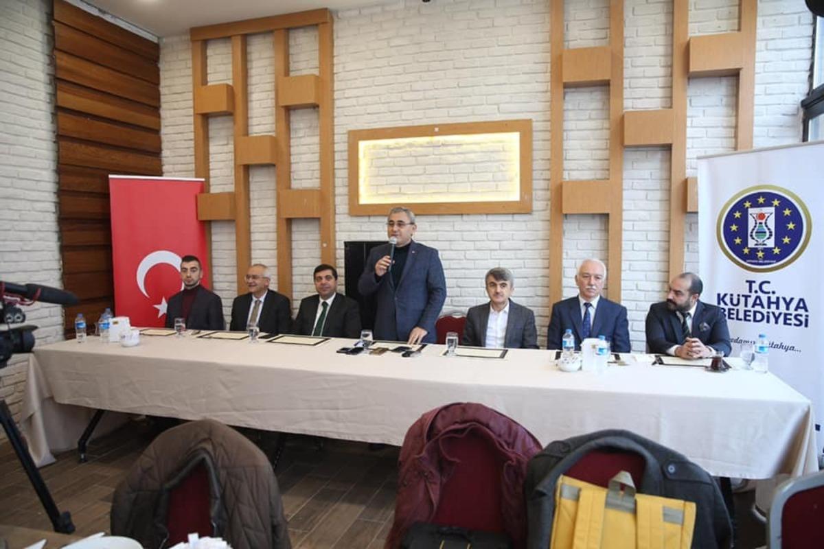 K&uuml;tahya Belediyesi&rsquo;nden &uuml;niversite &ouml;ğrencilerine b&uuml;y&uuml;k destek