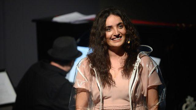 Ünlü Türk sanatçıdan ABD’de yabancı dilde müzikal