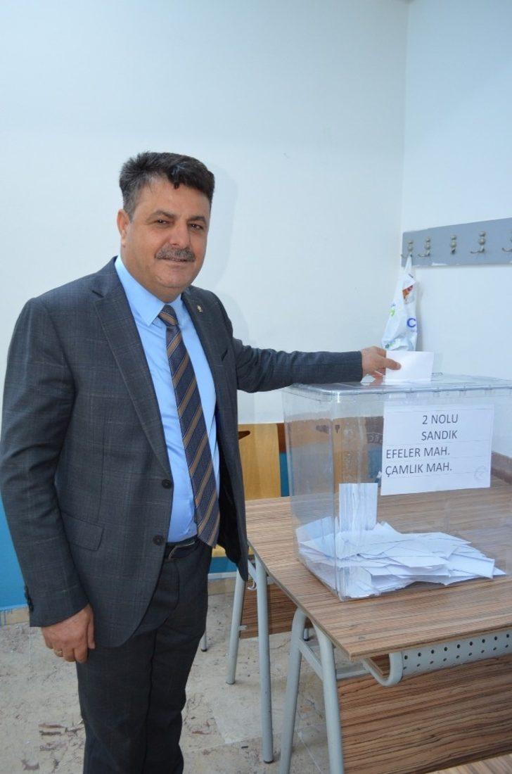 Didim AK Parti delegelerini belirlemek için sandığa gitti G3