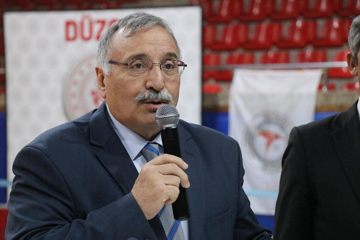 Kuraş T&uuml;rkiye Şampiyonası D&uuml;zce'de d&uuml;zenlendi