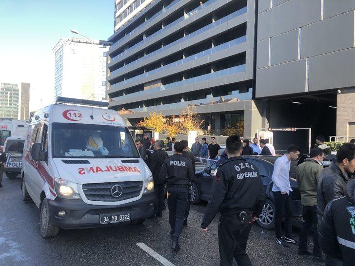 Ümraniye’de feci kaza: 1'i bebek 5 yaralı G5