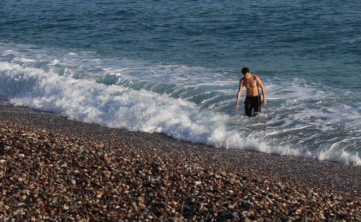 Antalyalılar "kış güneşi"nin keyfini çıkardı G5