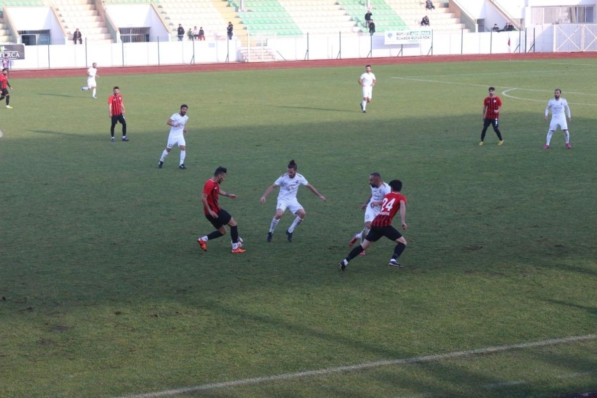 Kahta 02 Spor: 2-  Siverek Belediye Spor:1
