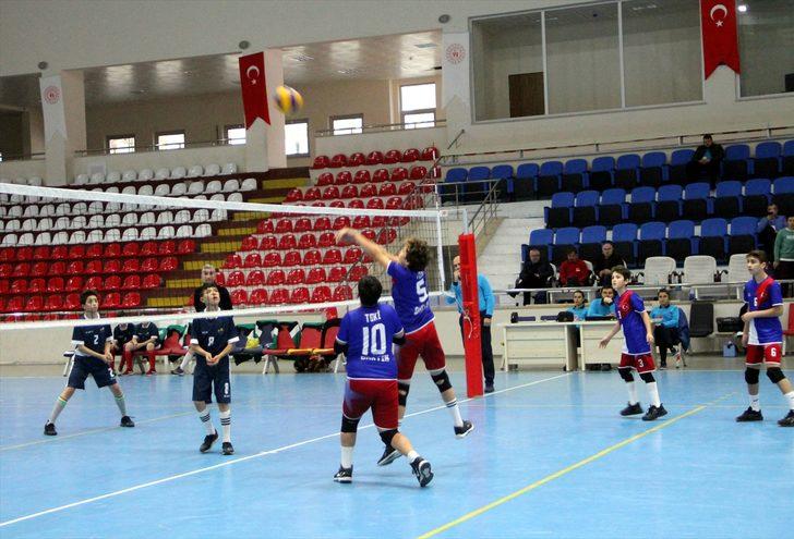 ANALİG Voleybol Grup Müsabakaları sona erdi G3