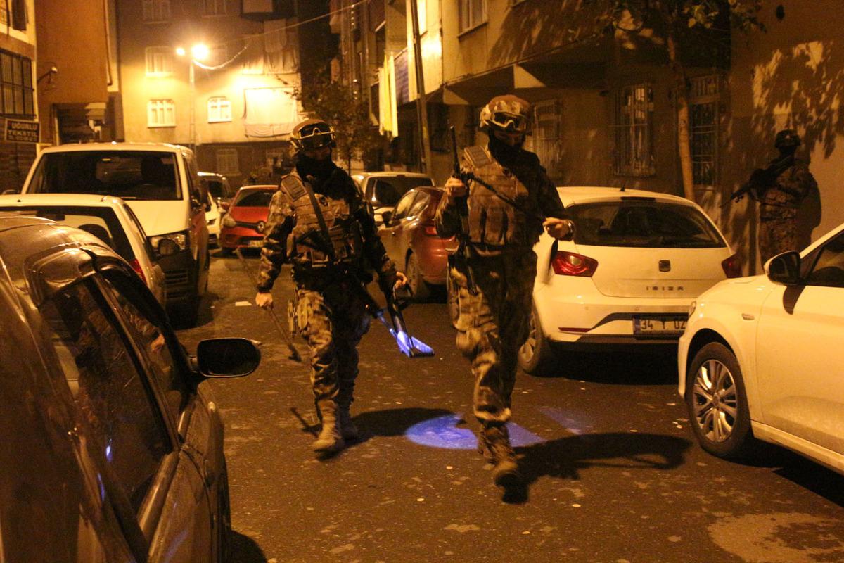 İstanbul'da uyuşturucu satıcılarına operasyon: &Ccedil;ok sayıda g&ouml;zaltı var!