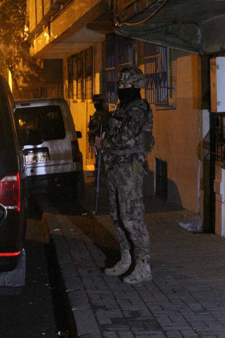 İstanbul'da uyuşturucu satıcılarına operasyon: Çok sayıda gözaltı var! G2