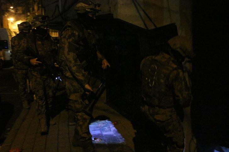 İstanbul'da uyuşturucu satıcılarına operasyon: Çok sayıda gözaltı var! G4