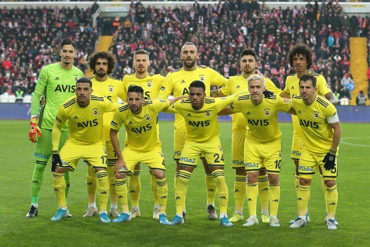 Fenerbahçe'de Sadık Çiftpınar sezonu kapattı G2