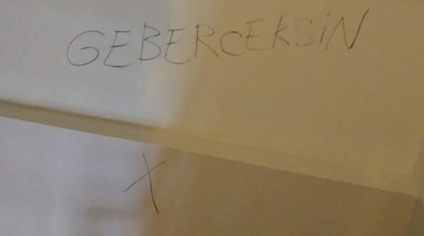 İstanbul'da Alevilerin yaşadığı evlere 'gebereceksin' yazısı yazıldı