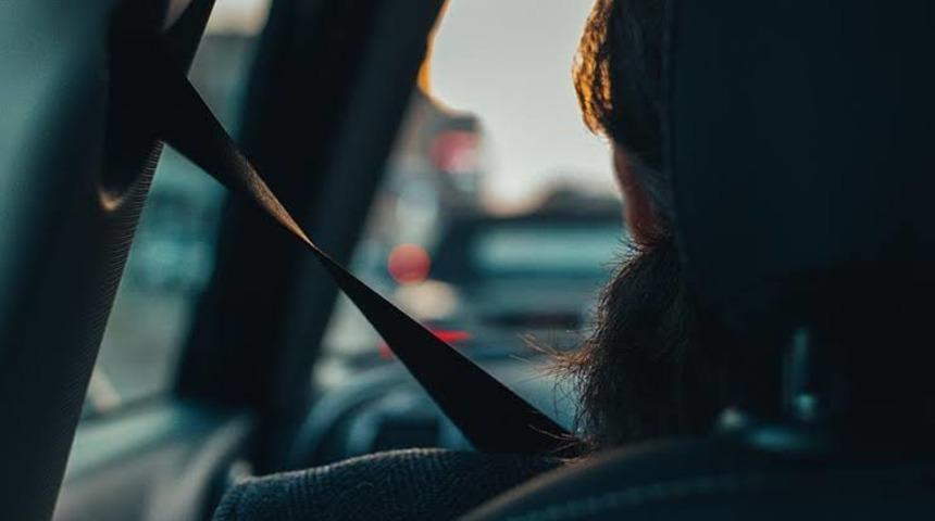 Emniyetten boyu 1.65 ve altında olan sürücülere uyarı