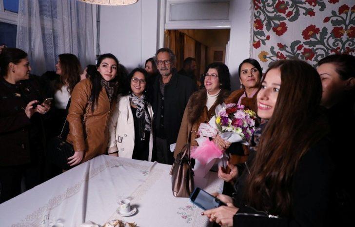 Asker eşlerinden dizi setine ziyaret G2