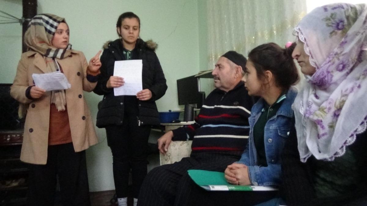 &Ouml;ğrenciler kapı kapı gezip &rsquo;brusella&rsquo;yı anlattı