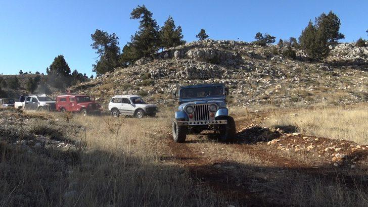 Torosların zirvesinde off-road yaptılar G3