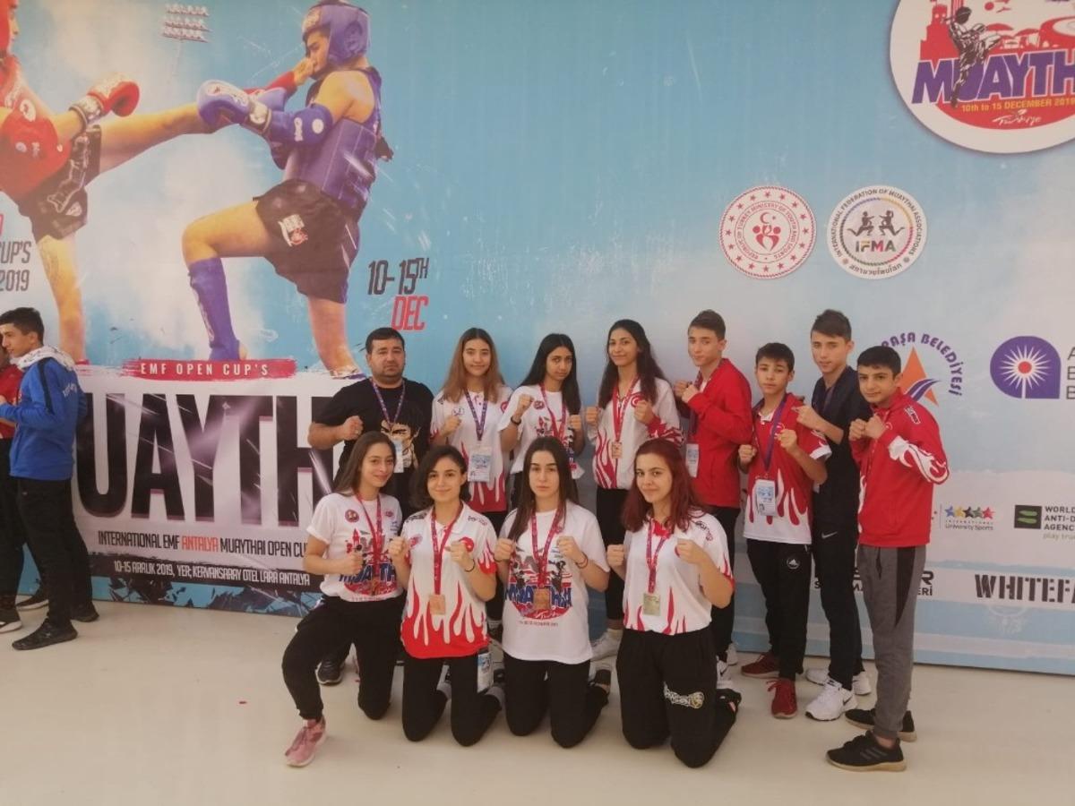 Muaythai Avrupa Kupası&rsquo;nda Şehzadeler r&uuml;zgarı esti