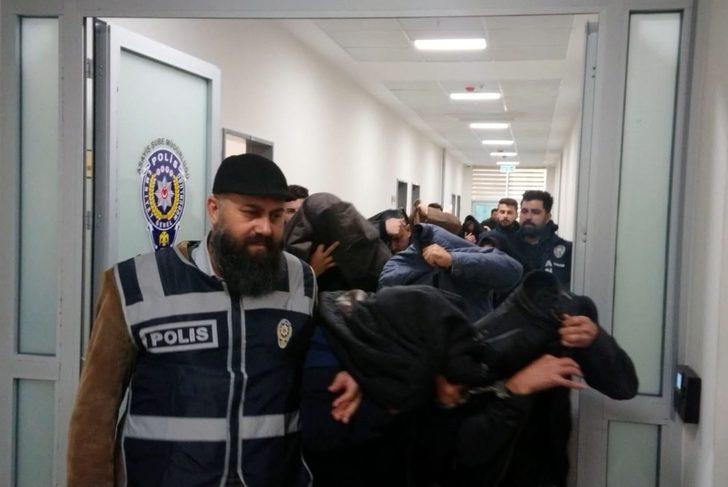 Böylesini ilk kez okuyacaksınız! Fuhuş operasyonunda ortaya çıktı G1