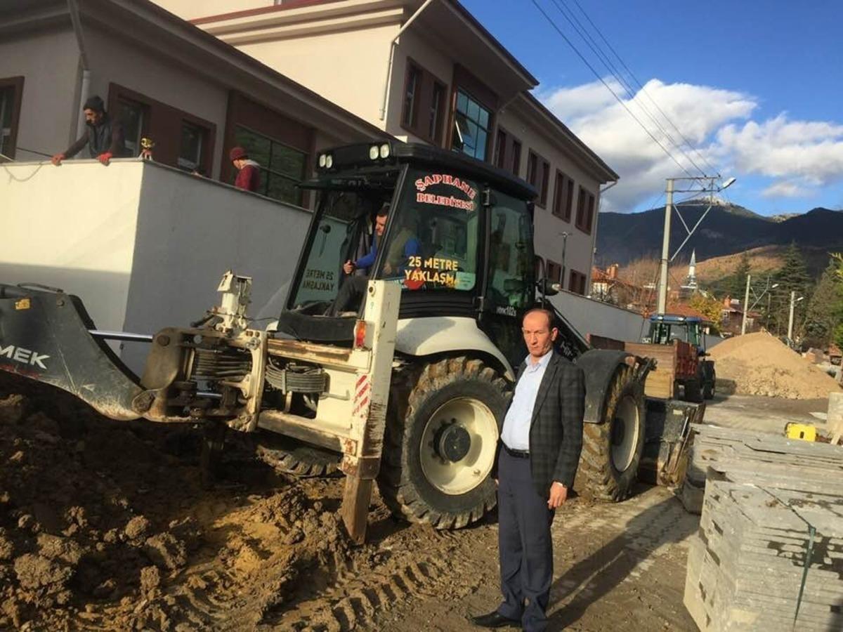 Başkan Rasim Daşhan: "Devletimiz sağlık alanında şehir, il&ccedil;e ayrımı yapmıyor"