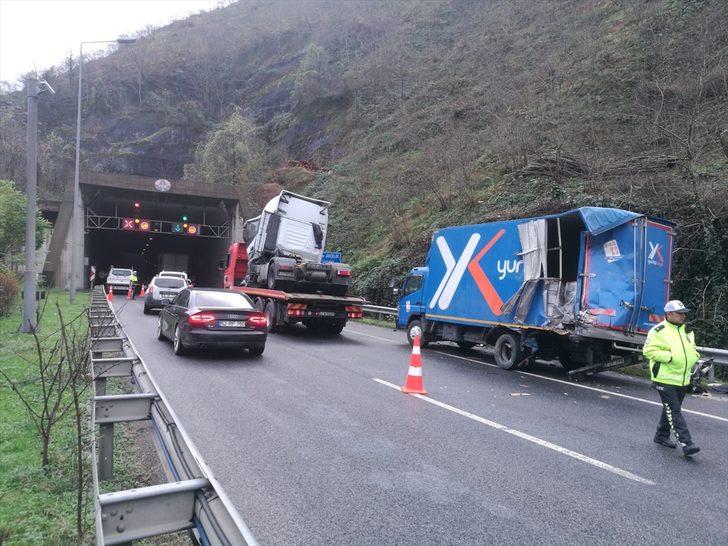 Ordu'da tır kargo yüklü kamyona çarptı: 1 ölü G1