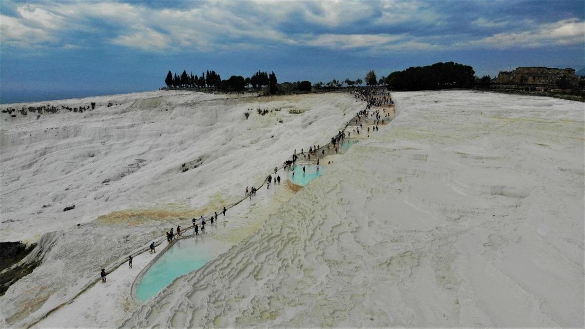 Pamukkale&rsquo;de yılbaşı doluluk oranları y&uuml;zde 90&rsquo;lara yaklaştı
